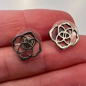 Kendra Scott Dira Stud Earrings in Silver